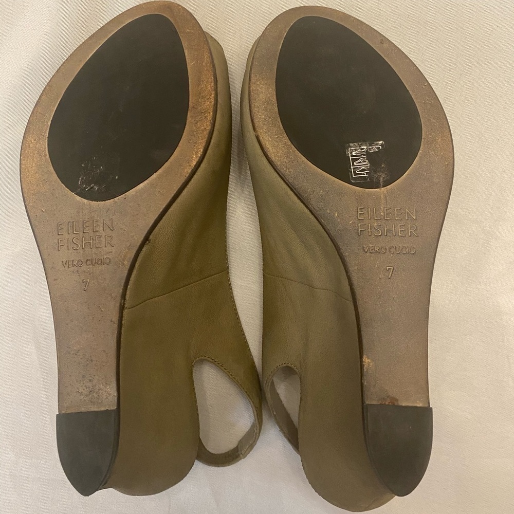EILEEN FISHER Sling Back Wedge Heels, Size 7 - Picture 4 of 4